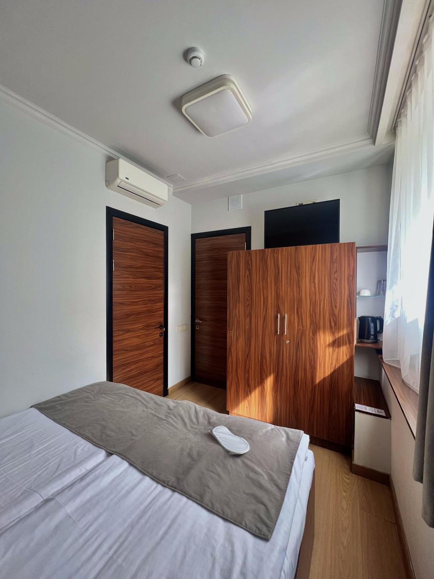 Mashtots Hotel Erévan Extérieur photo